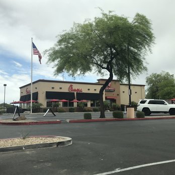 Chick-fil-A - Outside & 3 drive thru lanes! - Fast Food Near Me - Phoenix, Arizona