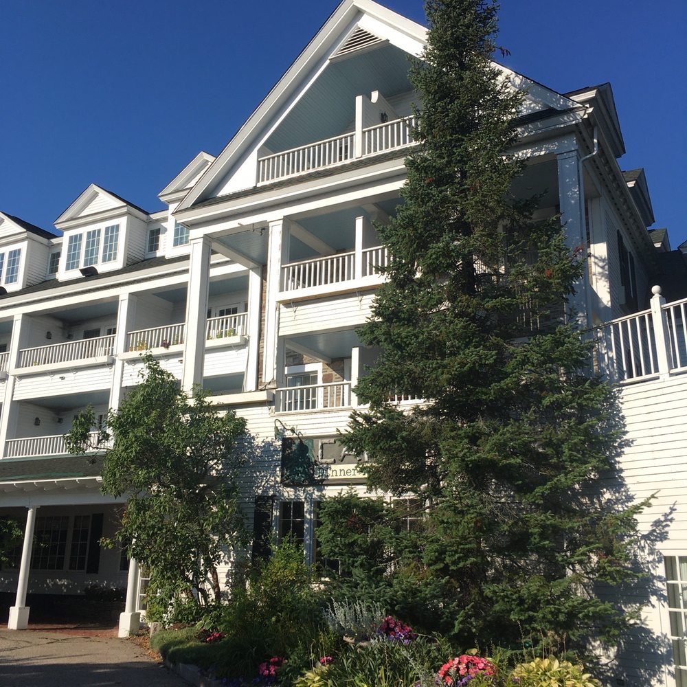 Chase House At Mill Falls - Outside of the Hotel - Hotels Near Me - Meredith, New Hampshire