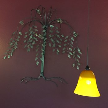 Chozu Bath and Tea Gardens - Decor in dinning area - Day Spas Near Me - Ashland, Oregon