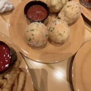Toadstool Cafe - Cafes Near Me - Universal City, California Toadstool Cafe - Cafes Near Me - Universal City, California