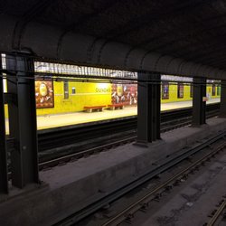 Dundas Station