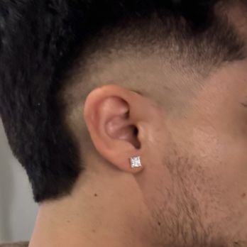 Claire's - Stud earring - Jewelry Near Me - San Diego, California Claire's - Stud earring - Jewelry Near Me - San Diego, California