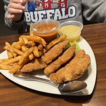 French Pub - Kids Fingers - love that it comes with fries and applesauce - American Near Me - Depew, New York