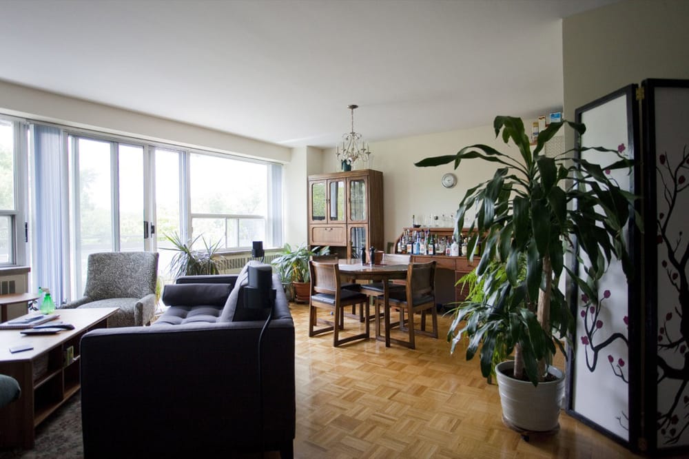 CHAPLIN CRESCENT APARTMENTS Updated August 2024 321 Chaplin Cres, Toronto, Ontario