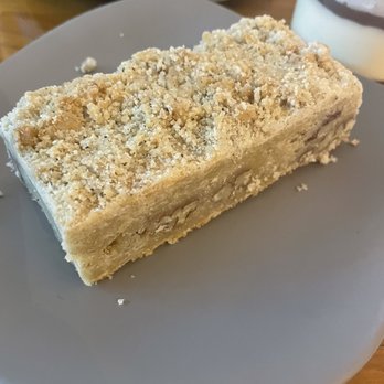 Edwards Dessert Kitchen - Brown Butter Blondie - Desserts Near Me - Minneapolis, Minnesota