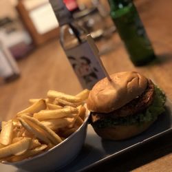 Bonnanza - Burger mit Pommes