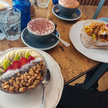 Roast Club Cafe - Cafeteria Near Me - Barcelona, B