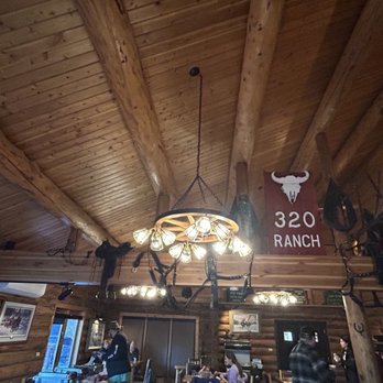 320 Guest Ranch - McGills - Guest Houses Near Me - Gallatin Gateway, Montana