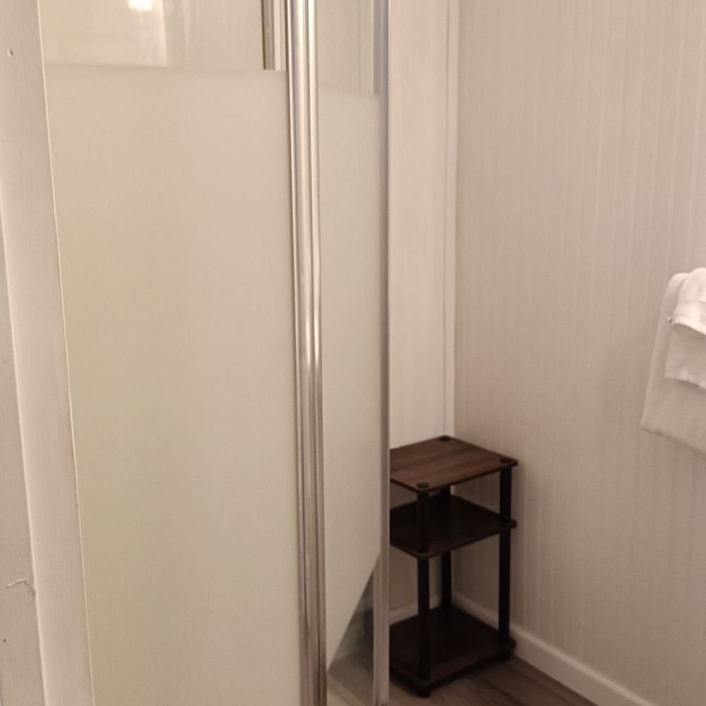 Gateway Inn - Guest Houses Near Me - Ashford, Washington