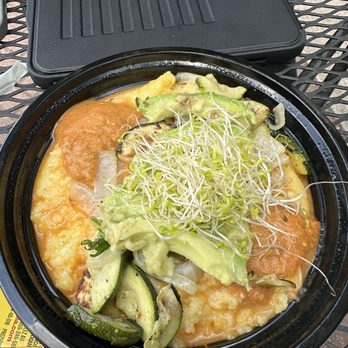 Dulce Vegan Bakery and Cafe - Grits are seasoned, cheezy and hardy - Vegan Near Me - Atlanta, Georgia
