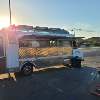 Tacos Jalisco - a food truck parked in a parking lot - Food Trucks Near Me - Lemoore, California Tacos Jalisco - a food truck parked in a parking lot - Food Trucks Near Me - Lemoore, California