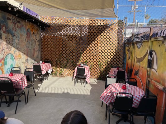 The Silverlake Lounge by null