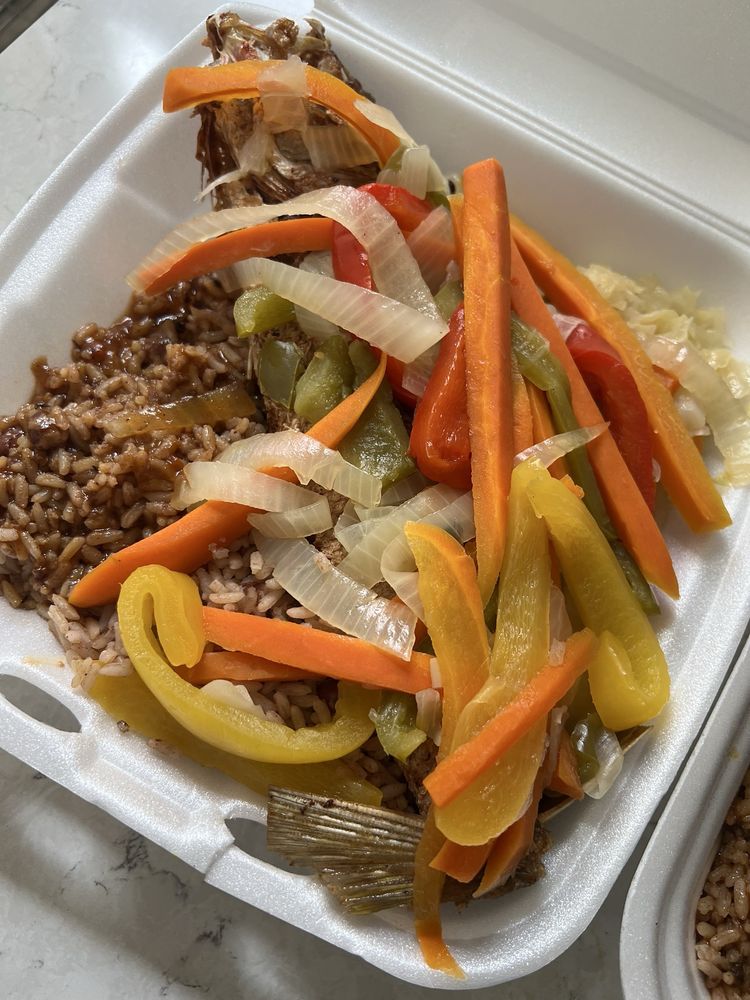 Food from Jamaica Jerk Centa