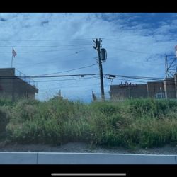Holiday Motel - The building(s)