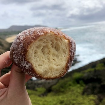 Leonard's Bakery - Malasadas - Bakeries Near Me - Honolulu, Hawaii Leonard's Bakery - Malasadas - Bakeries Near Me - Honolulu, Hawaii