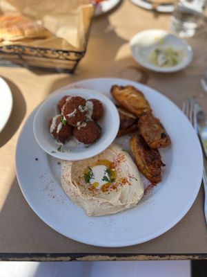 Oren's Hummus by null