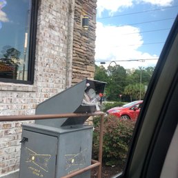 Overfull trash Overfull trash