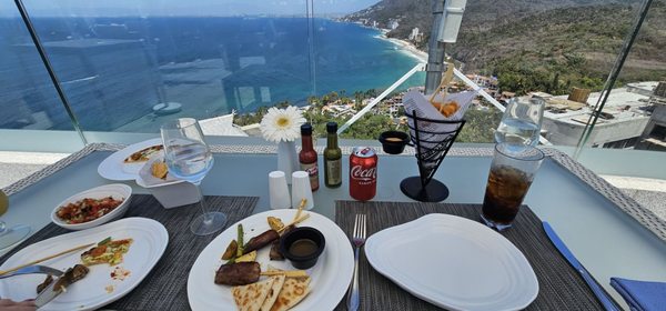 Hotel Mousai Puerto Vallarta by null