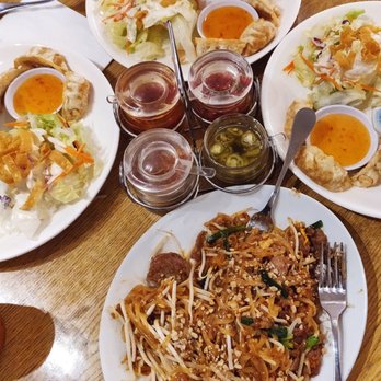 Mine Eathai - Thai Near Me - Stanton, California