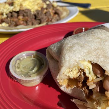 Rio Bravo - Breakfast burrito & huevos rancheros - Mexican Near Me - North Bend, Washington