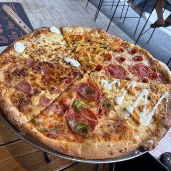 3 Corner's Pizza - Pizza - Pizza Near Me - Tampa, Florida