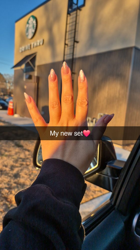 The Glam Shop By Ashley Logo