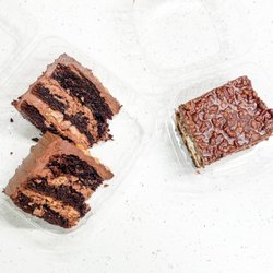 Shyndigz Market &  2go Cafe - Gluten Free Reese's Cake & Swamp Bar
