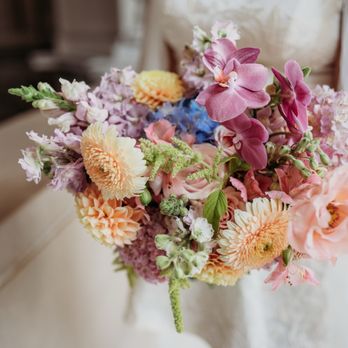 Rose and Thorn Design - Bouquet - Floral Designers Near Me - San Francisco, California Rose and Thorn Design - Bouquet - Floral Designers Near Me - San Francisco, California
