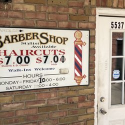 AJ's Barbershop - Main entrance