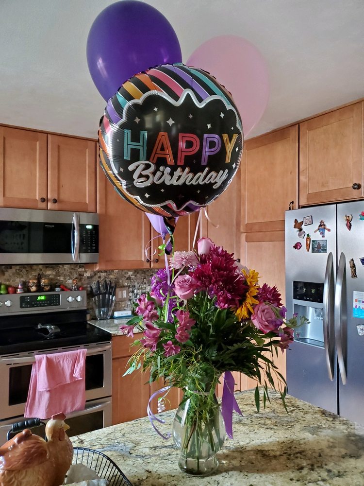 CAMPBELL’S FLOWERS & GREENHOUSES Updated September 2024 57 Photos