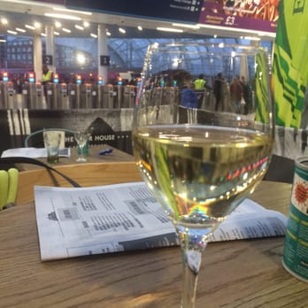 The Beer House Bar & Kitchen - Pre-train wino - Pubs Near Me - Manchester, XGM The Beer House Bar & Kitchen - Pre-train wino - Pubs Near Me - Manchester, XGM