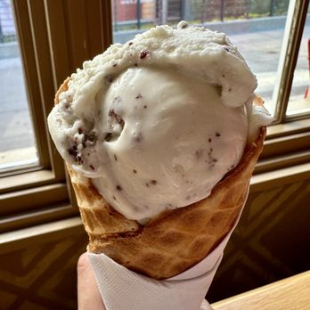 Salt & Straw - Freckled mint choco. Nowadays whenever I am having a mint choco ice cream, I am missing someone :~( - Desserts Near Me - Palo Alto, California Salt & Straw - Freckled mint choco. Nowadays whenever I am having a mint choco ice cream, I am missing someone :~( - Desserts Near Me - Palo Alto, California