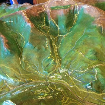 Mount Washington - Trails- in the Pinkman visitor center - Hiking Near Me