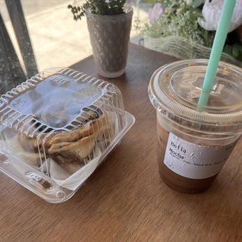 Chit Chat Cafe - Tiramisu cinnamon roll and mocha peanut butter coffee - Coffee & Tea Near Me - Manteca, California