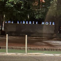 Liberty Bar - This is a nice place!