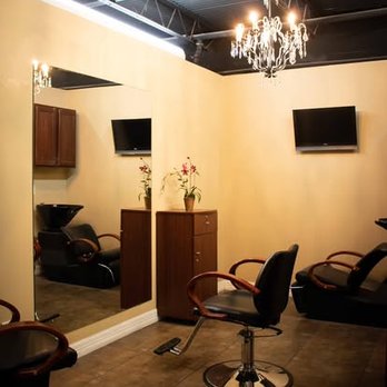 Asberry A'Salon - Available services for highlights, hair extensions, blow outs, wash, and style. - Hair Salons Near Me - Austin, Texas Asberry A'Salon - Available services for highlights, hair extensions, blow outs, wash, and style. - Hair Salons Near Me - Austin, Texas