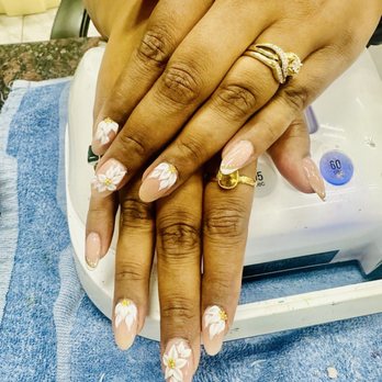 Le Nails Spa - My favourite artist Tim does this miracle - Nail Salons Near Me - Snyder, Texas Le Nails Spa - My favourite artist Tim does this miracle - Nail Salons Near Me - Snyder, Texas