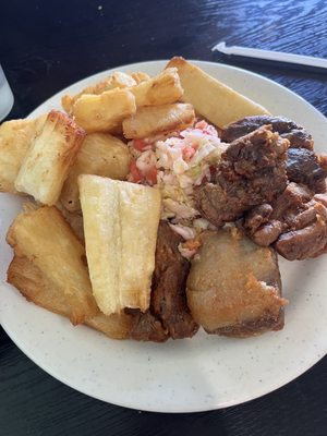 Reina's Restaurant by null