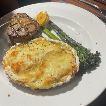 Winfield's - Strip steak - French Near Me - Block Island, Rhode Island Winfield's - Strip steak - French Near Me - Block Island, Rhode Island