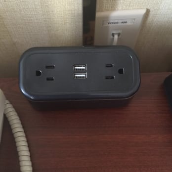 Inn at Middletown - Convenient plugs and USB ports in nightstand - Hotels Near Me - Middletown, Connecticut Inn at Middletown - Convenient plugs and USB ports in nightstand - Hotels Near Me - Middletown, Connecticut