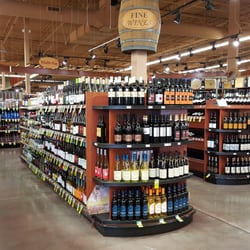 Yoke's Fresh Market - Cheers!
