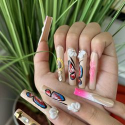 City Nails - Butterflies design with flowers