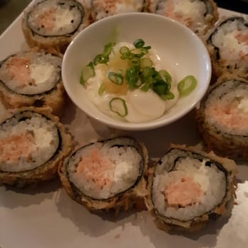 Cafe Mochi - Hawaiian roll - Sushi Bars Near Me - St Louis, Missouri