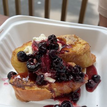 sam a.m - Vanilla Challah Bread French Toast - Cafes Near Me - Jersey City, New Jersey sam a.m - Vanilla Challah Bread French Toast - Cafes Near Me - Jersey City, New Jersey