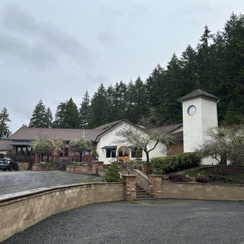 Hinman Vineyards - Wine Tasting Room Near Me - Eugene, Oregon