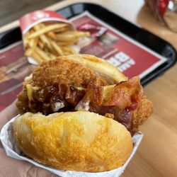 Wendy's - New bacon cheese chicken sandwich