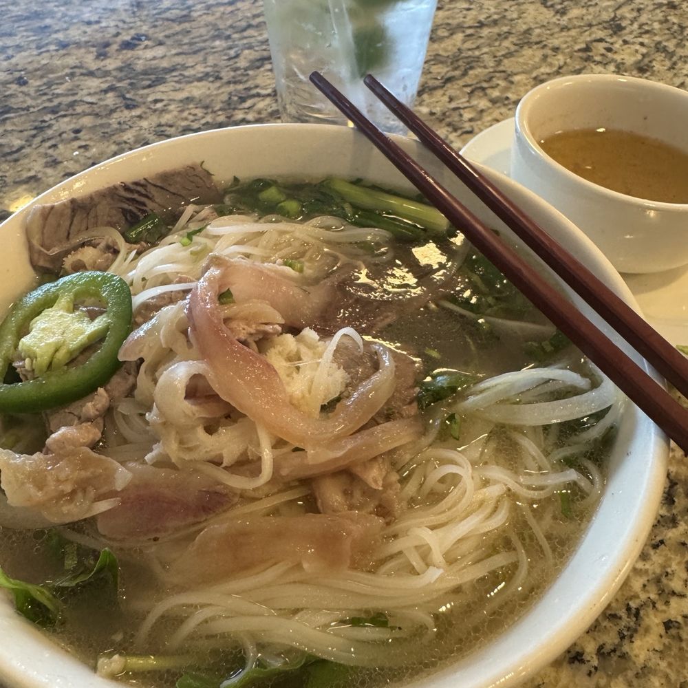 Da Vang Restaurant - Vietnamese Near Me - Phoenix, Arizona Da Vang Restaurant - Vietnamese Near Me - Phoenix, Arizona