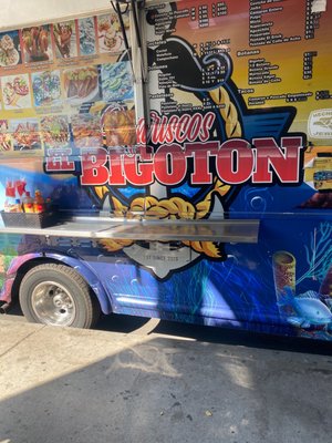 Mariscos El Bigoton by null