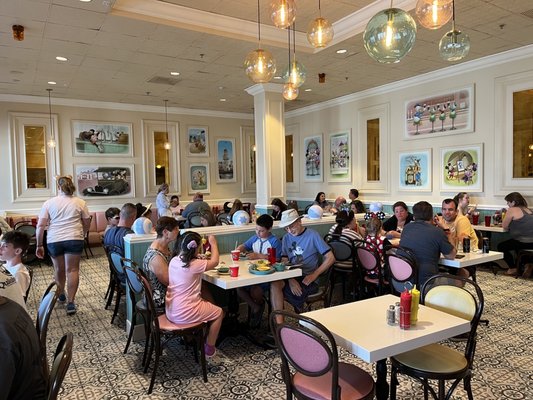 Beaches & Cream Soda Shop by null