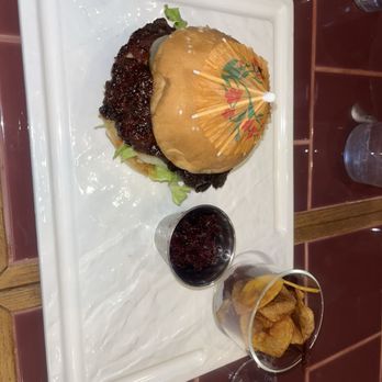 Surreal Global Kitchen - This sandwich was not good - Bars Near Me - Arlington, Virginia